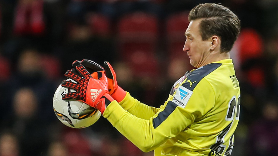 Майнц 05 - Щутгарт 0:0 