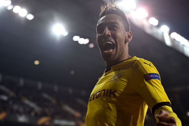 Юнайтед води преговори за Обамеянг