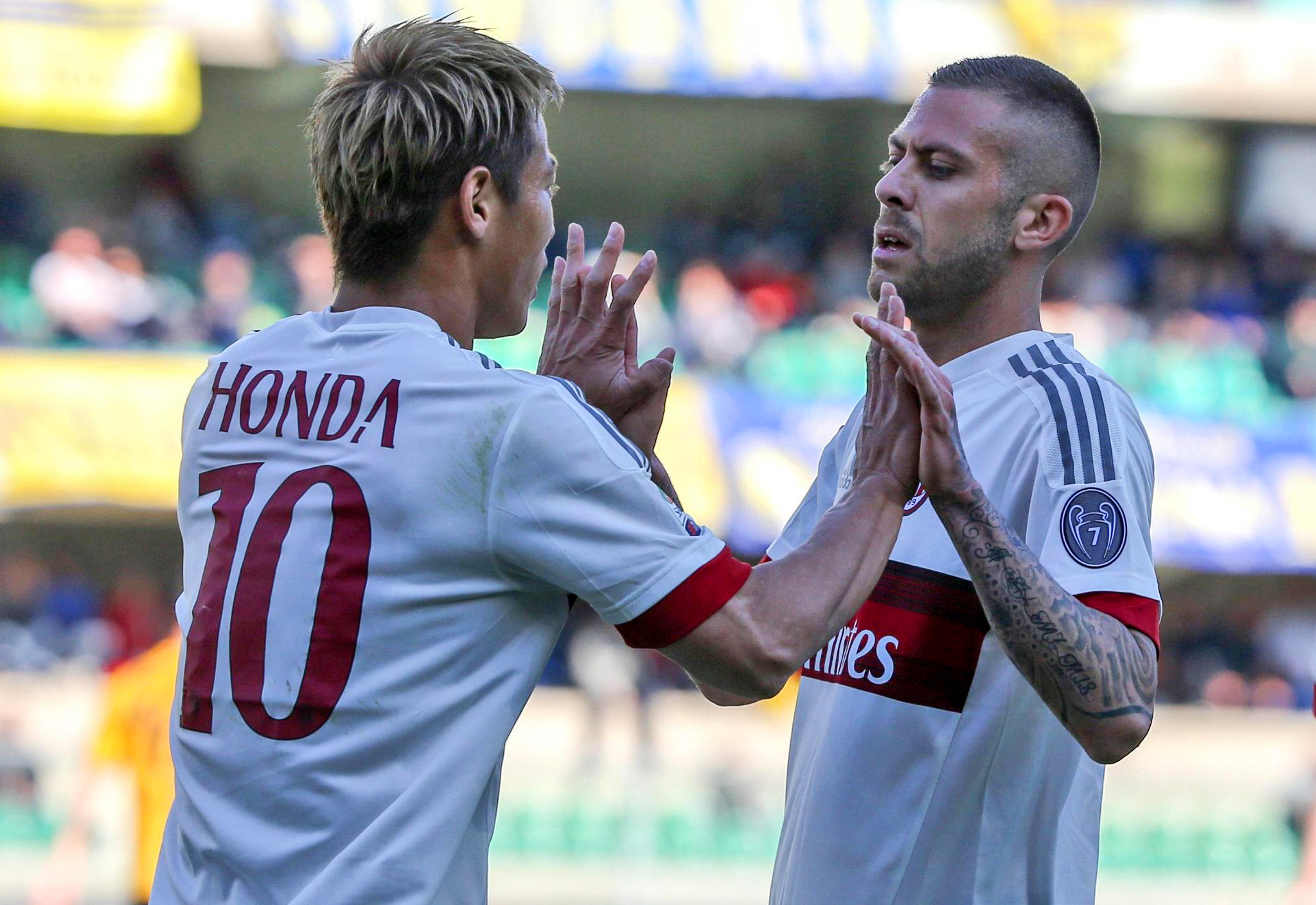 Верона - Милан 2:1 