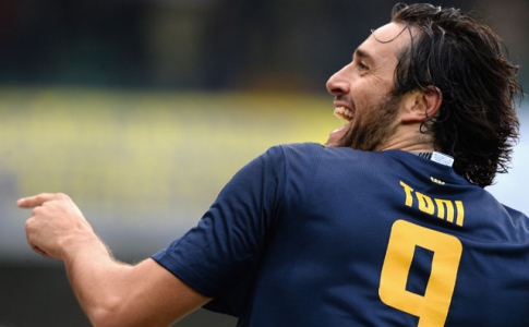 Лука Тони спира с футбола