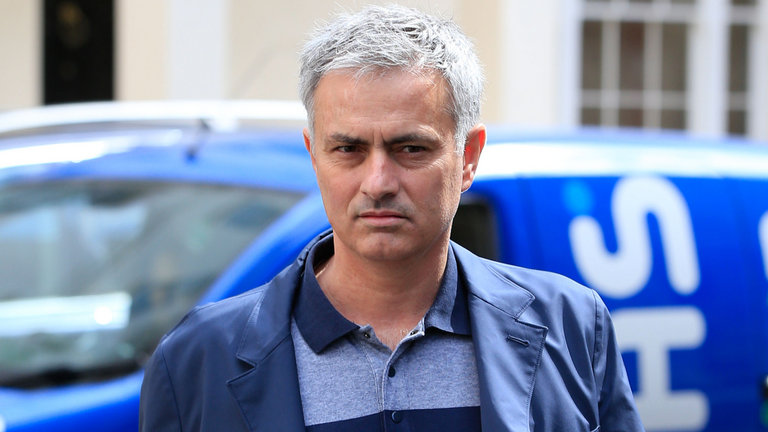 Представители на Мата искат гаранции от Моуриньо 