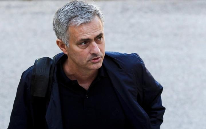 Моуриньо: Няма да купувам португалци 