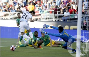 Уругвай - Ямайка 3:0 