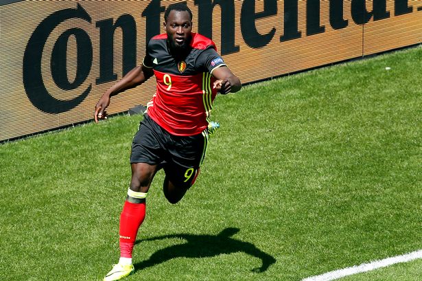 Евертън предупреди агента на Лукаку 