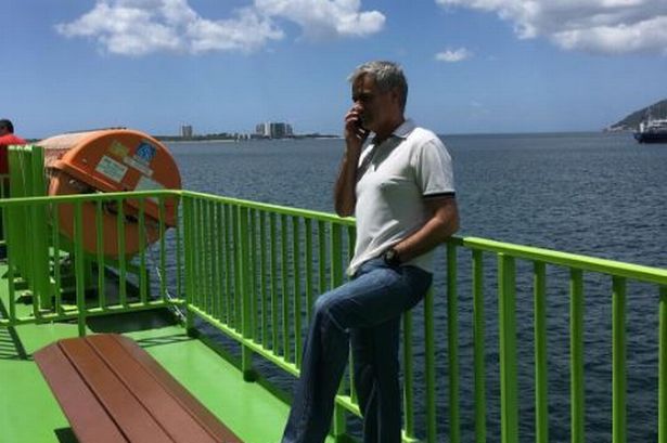 Моуриньо иска да отбележи началото на ерата си в Юнайтед с голям трансфер 