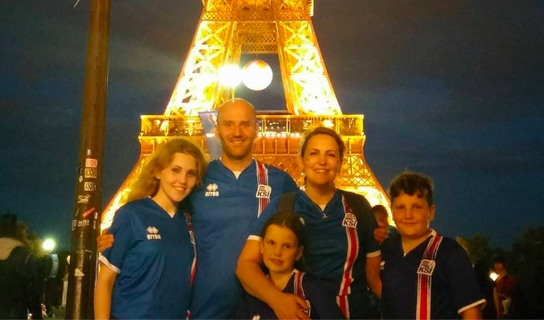 Президентът на Исландия: Фен съм на Юнайтед