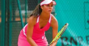 Виктория Томова отпадна на старта на US Open.