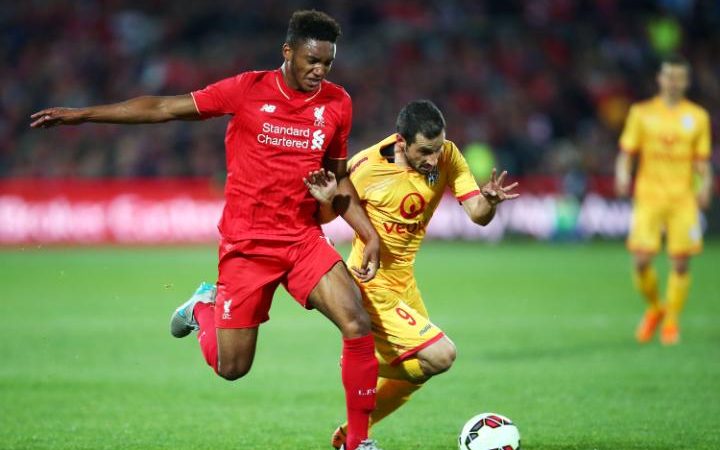 Ливърпул ще търси централен защитник 