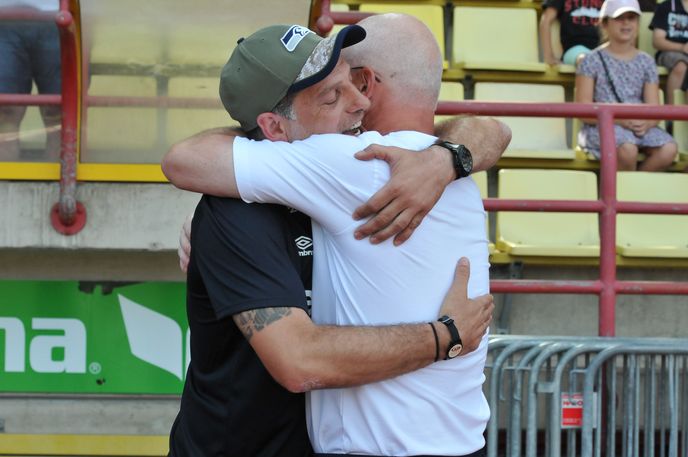 Карлсруе - Уест Хем 0:3 