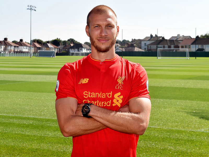 Клаван няма да играе срещу Лестър 