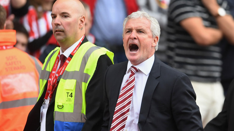 ФА предяви обвинения срещу Марк Хюз 