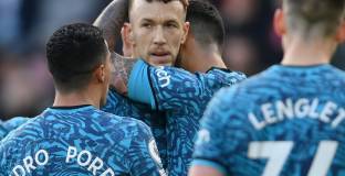 Саутхемптън - Тотнъм 3:3 