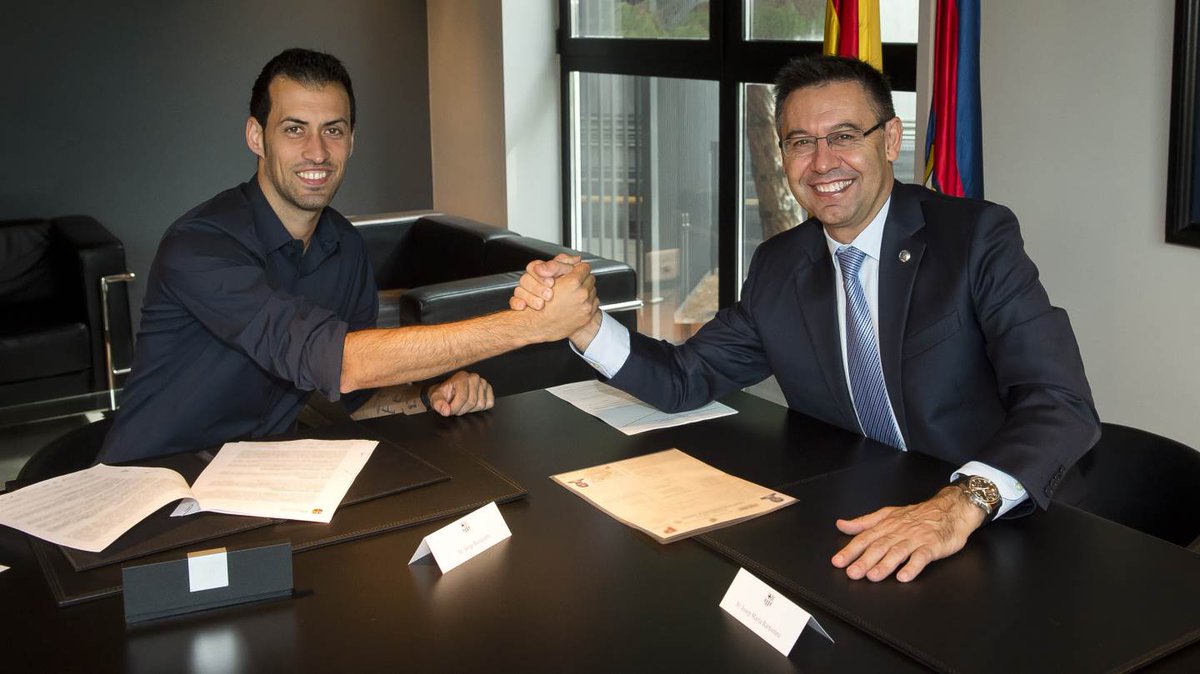 Бускетс подписа нов договор с Барселона 