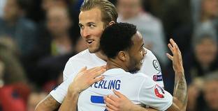 Стърлинг обясни защо е гласувал за Кейн, а не за Ван Дайк