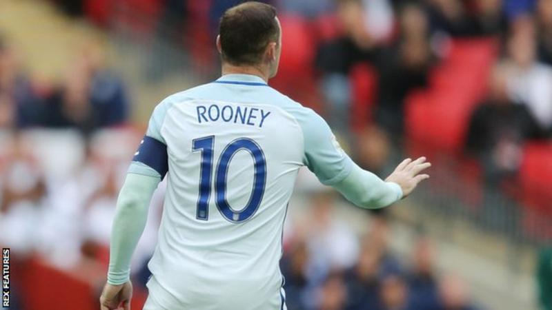 Стоунс: Шокиран съм от освиркванията срещу Рууни 