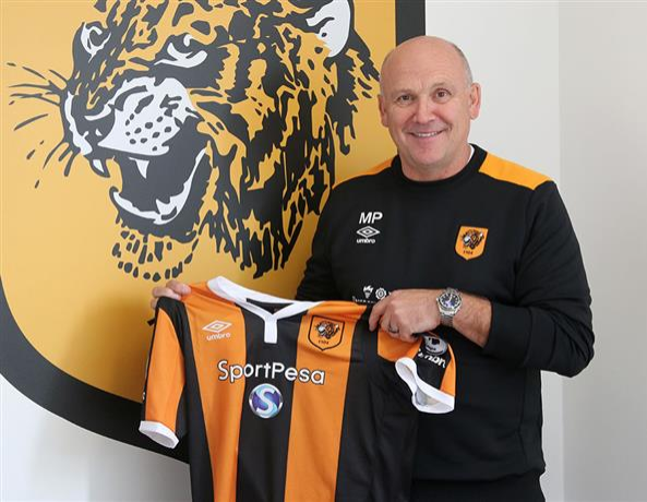 Филън стана постоянен мениджър на Хъл Сити 