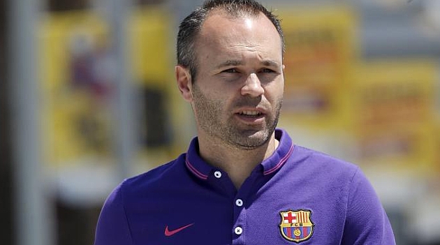 Иниеста: Все още съм момчето, играещо с топка на двора