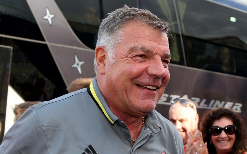 Собствениците на Уулвс искат Алърдайс за мениджър на отбора