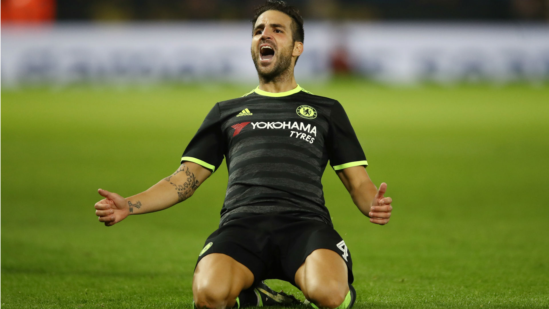 Конте изключи продажбата на Фабрегас 