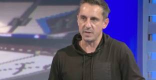 Невил е убеден, че Ман Юнайтед няма да спечели титлата 