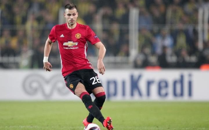 Депай и Шнайдерлин отиват в Евертън 