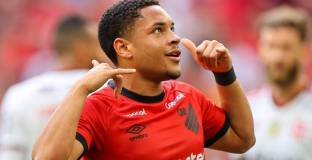   Барса привлича бразилски талант 