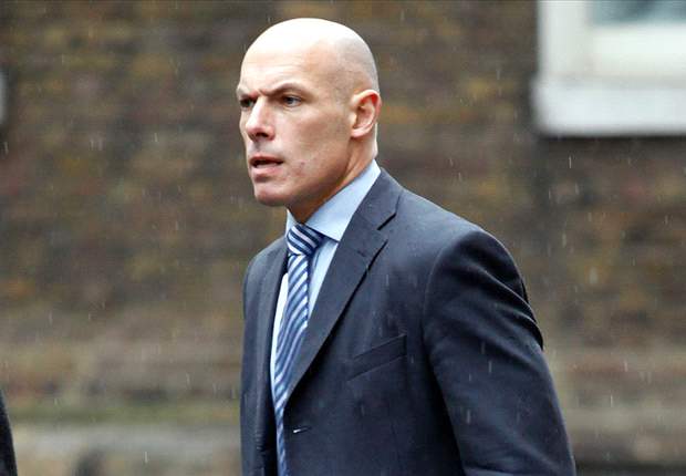 Уеб си намери работа в Америка 