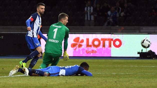 Херта - Айнтрахт 2:0 