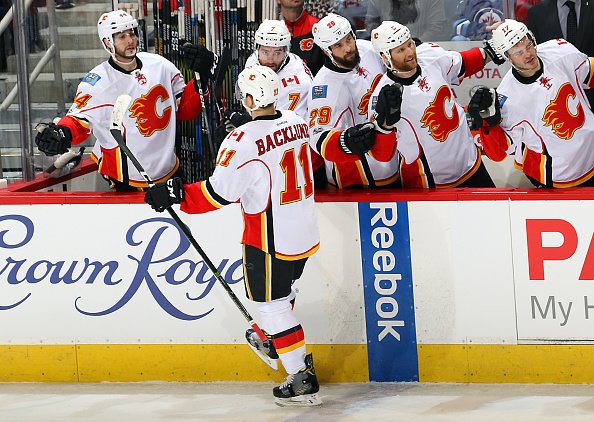 Калгари с 9-та поредна победа, доближи се до клубен рекорд 