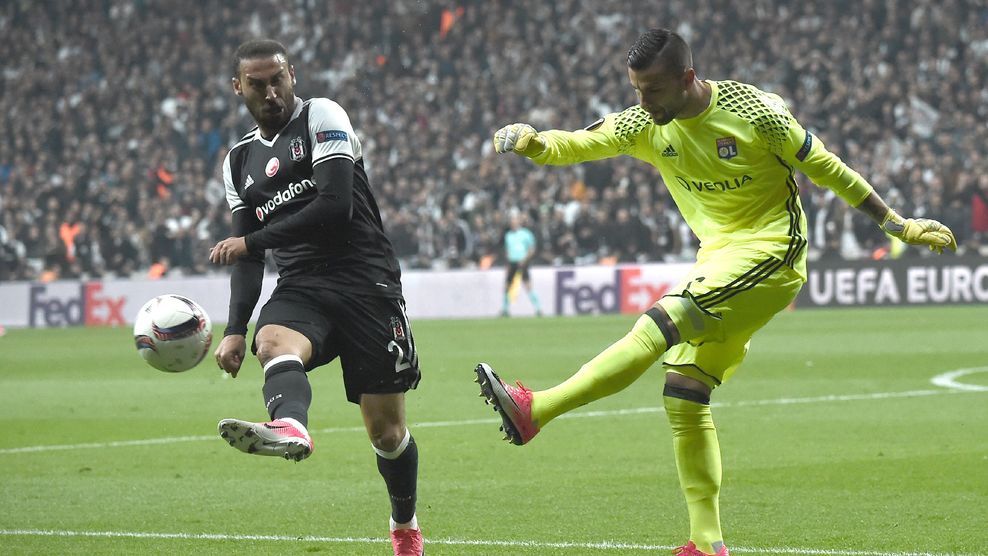 Бешикташ - Лион 2:1 - 6:7 след дузпи 