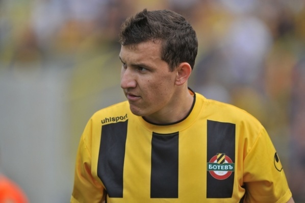 Ботев не картотекира Неделев за Лига Европа 