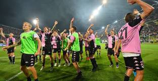  Палермо се завърна в Серия В