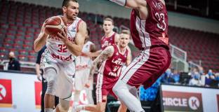 България завърши със загуба в мач без значение 