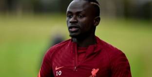 Мане се контузи