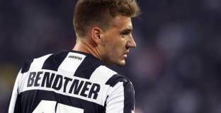 Бендтнер: В Юве видях как 10-12 играча пушат в тоалетната