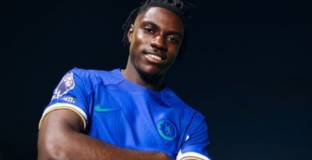 Челси обяви трансфера на Лавия