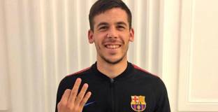 Барселона удължи със Сайол