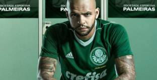 Мело: Меси е по-съвършен от Роналдо