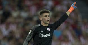 Реал Мадрид разглежда вратар на Атлетик като замяна на Куртоа