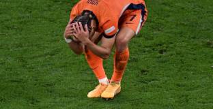  Симонс: Имахме възможности да ги довършим