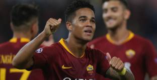 Арсенал не се е отказал от Клуиверт