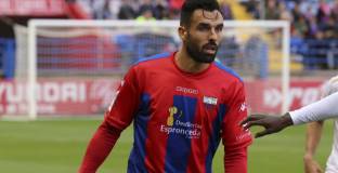 Уеска стана третият клуб, който не пусна играч за националния на Кталуния