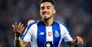 Барселона се прицели в Телес