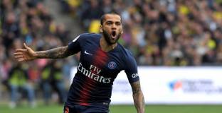 Дани Алвеш сравни Барса с Мохамед Али