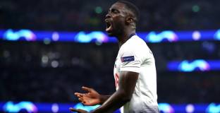 Севиля се интересува от защитник на Тотнъм 