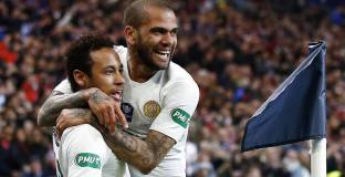 Алвеш: Неймар е чувствителен като дете 