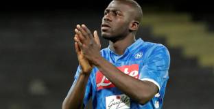 Наполи няма да намалява цената на Кулибали