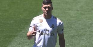 Агентът на Йович ще преговаря с Милан