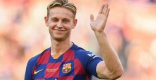 Байерн Мюнхен хвърли око на Де Йонг