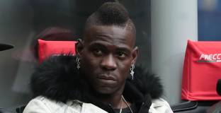 Клуб от трета дивизия предложи договор на Балотели